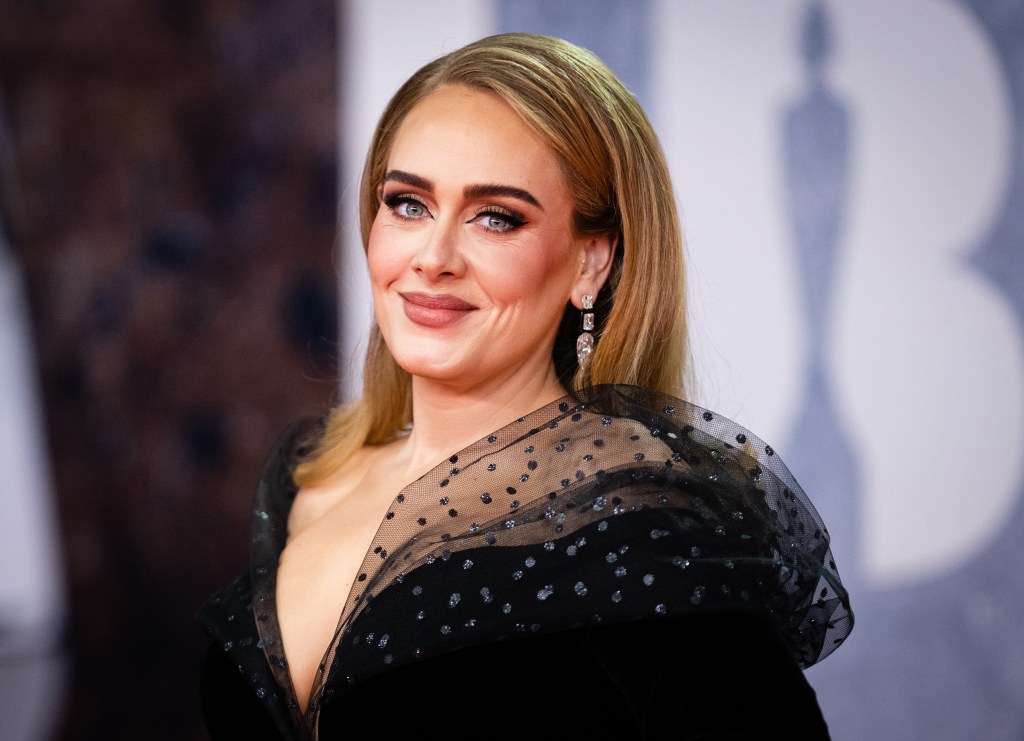 Adele Addresses Engagement Rumors On 'The Graham Norton Show'