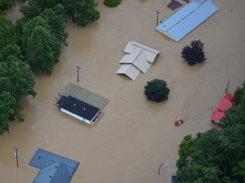 Hours of service waived for Kentucky flood-relief haulers