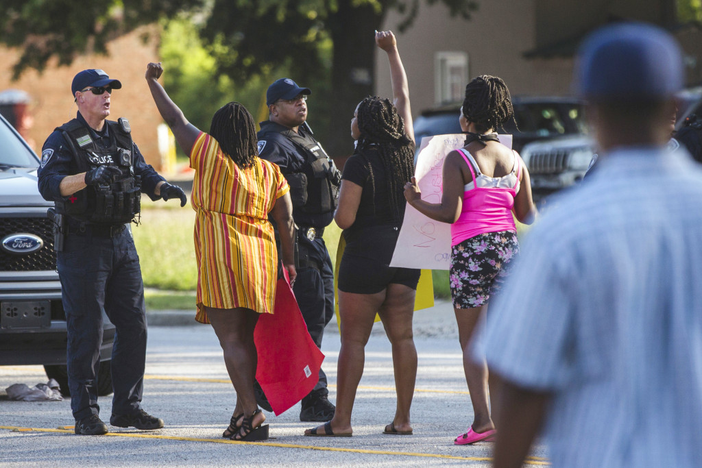 UPDATE: Woman in officer-involved shooting arrested in Waterloo theft