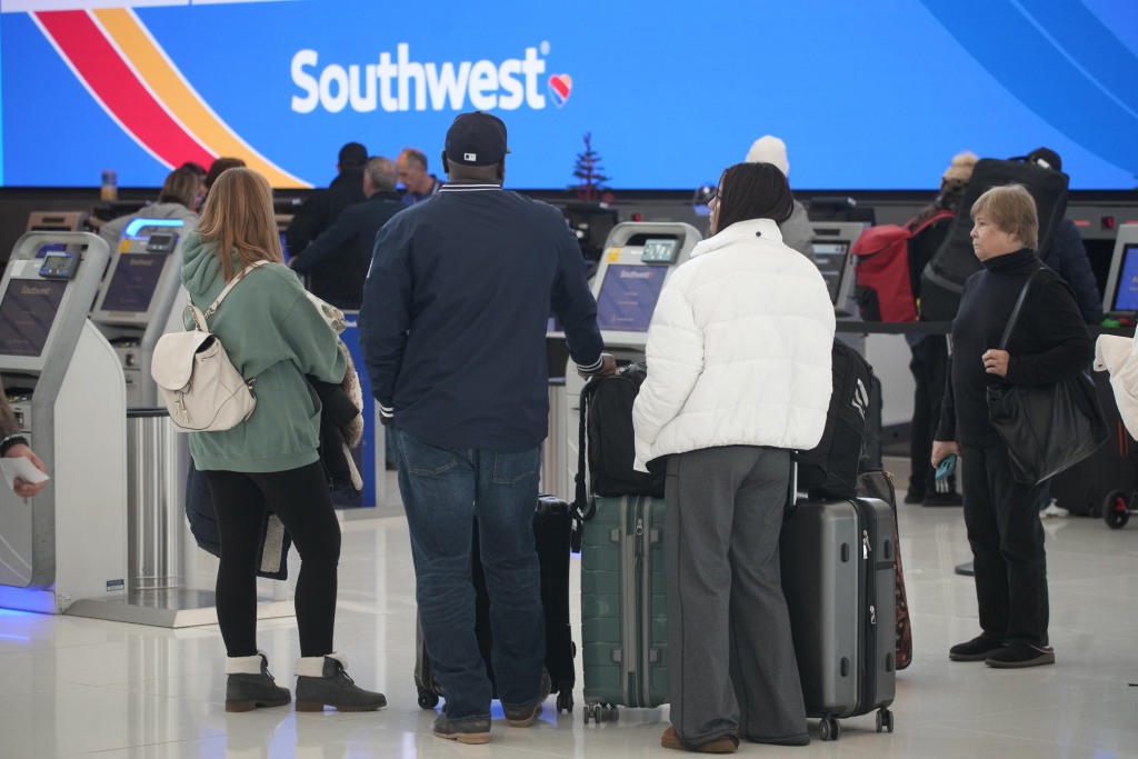 Unacceptable': Southwest flight chaos and cancellations lead to US inquiry, US news