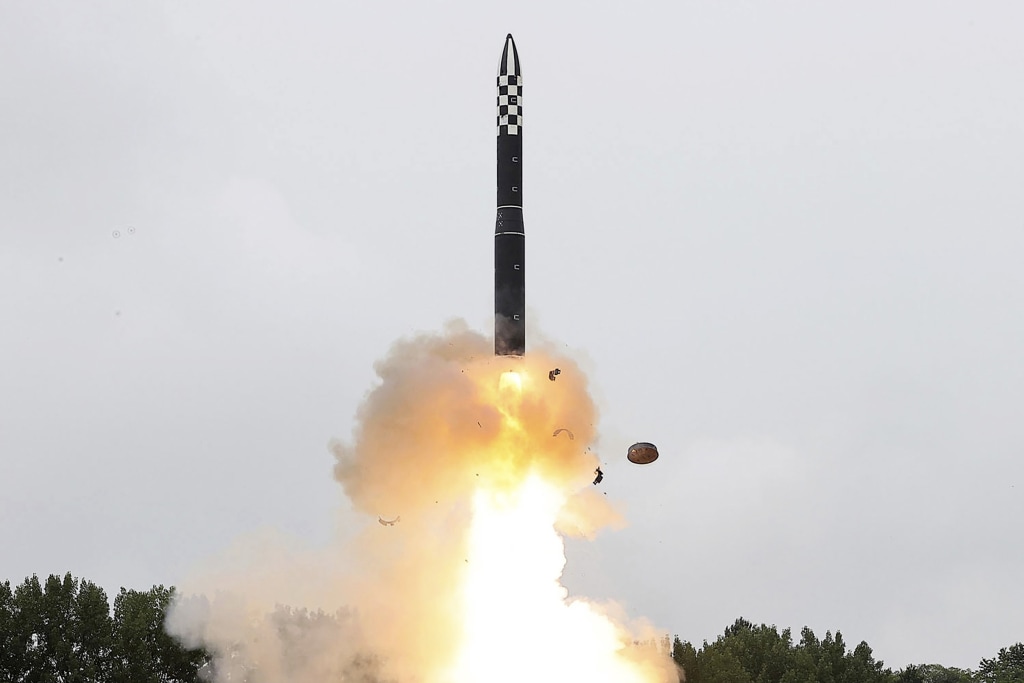 Картинки ракета баллистическая ракета