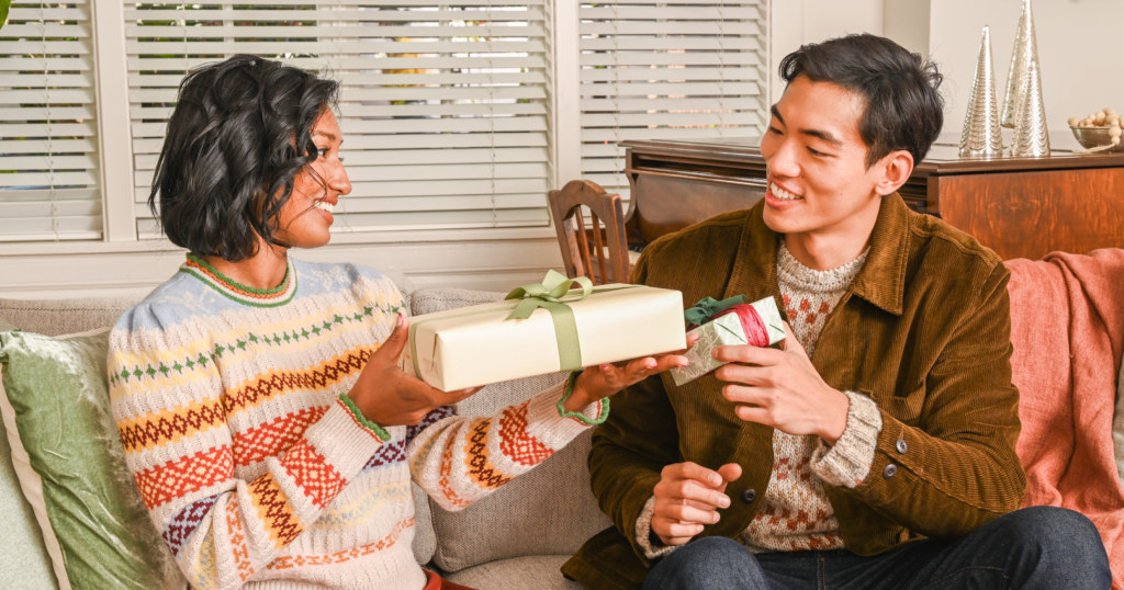 The Best Christmas Gifts for Couples - Personalization Mall