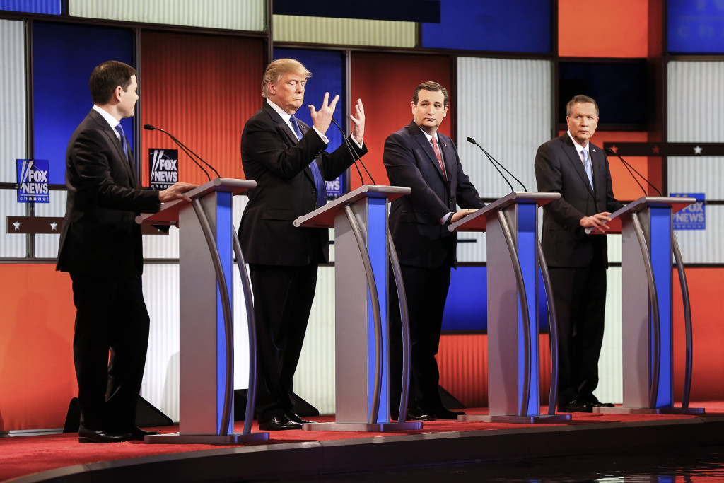 専用　TRUMP TIGHT Trump 'Insults' Zelensky, Touts Good Ties With Putin Before Key