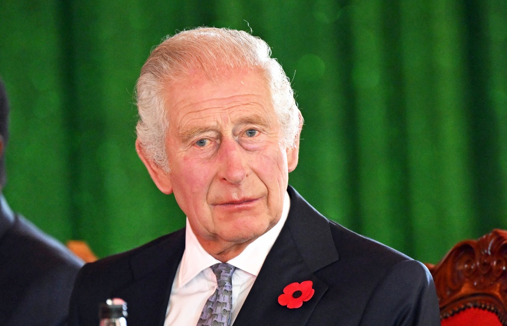 Relative of King Charles III dies by apparent suicide - Good Morning America