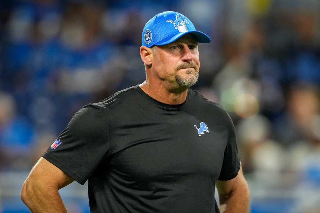 Detroit Lions coach Dan Campbell looking to sell home after unexpected  guests show up