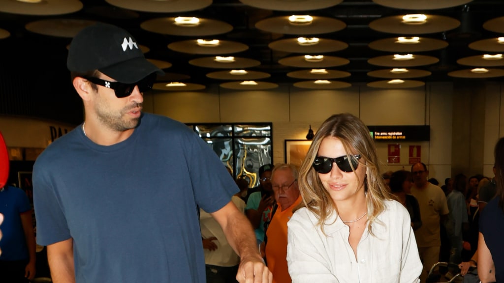 Gerard Piqué y Clara Chía se escapan a Emiratos Árabes Unidos
