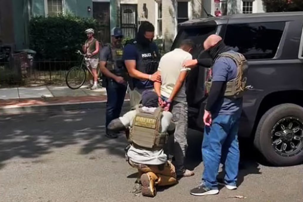 Detentions of D.C. delivery drivers leaves immigrant communities on edge