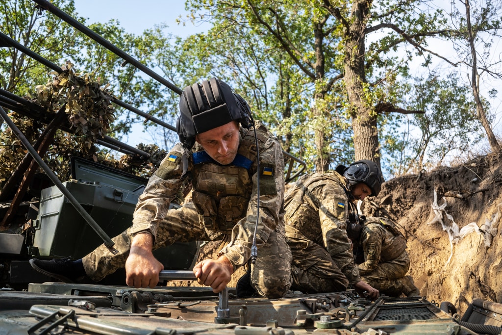 A hurdle in Ukraine peace talks planning and heat wave to hit the Southwest: Morning Rundown