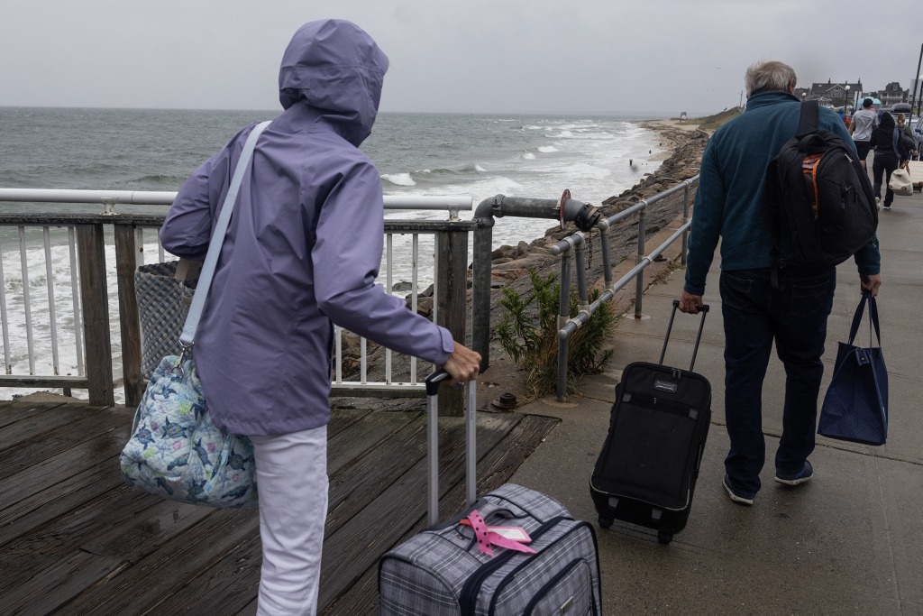 Hurricane Erin moving away from the East Coast as Category 2 storm