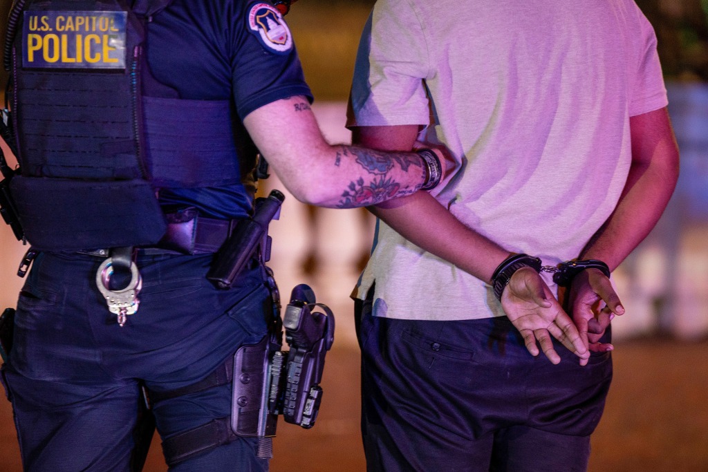 Trump to sign an executive order to end cashless bail in D.C.