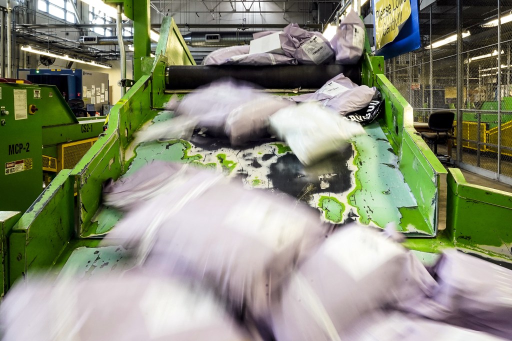 U.S. shoppers see order cancellations as world shuts down America-bound shipments