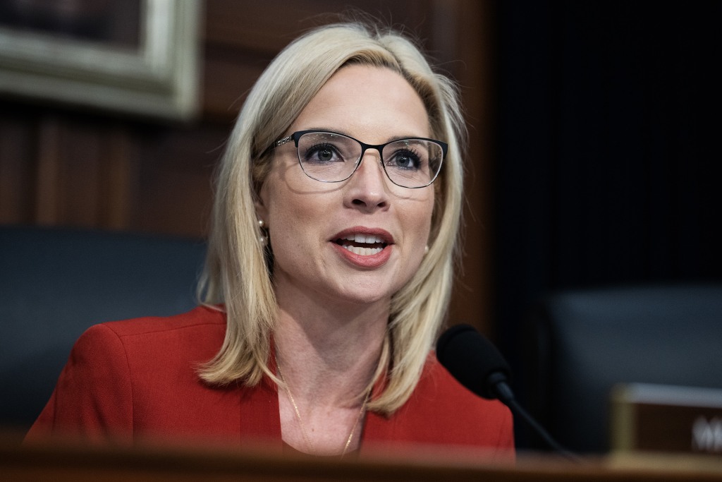 GOP Rep. Ashley Hinson announces Senate bid for open Iowa seat