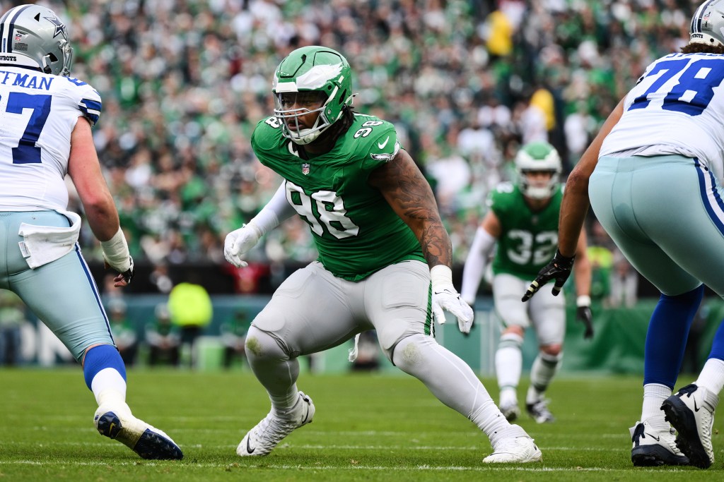 Eagles star Jalen Carter was ejected after opening kickoff for spitting on Dak Prescott