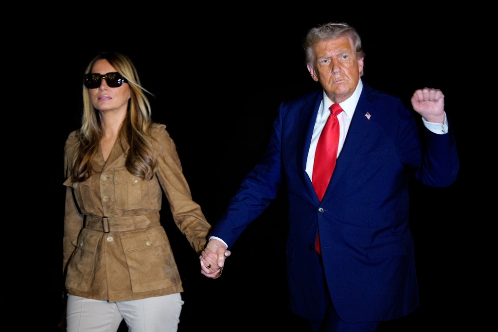 Trump suggests FCC could revoke licenses of networks that give him 'bad publicity'