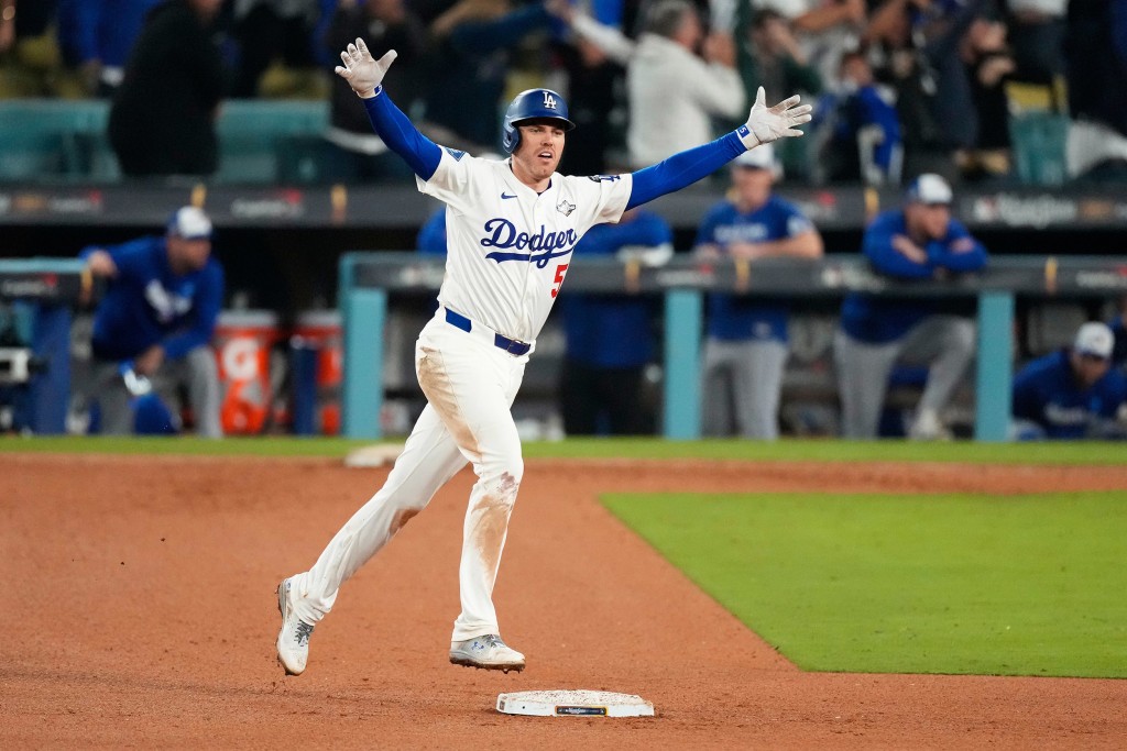 World Series: Dodgers beat Blue Jays, Freddie Freeman hits 18th