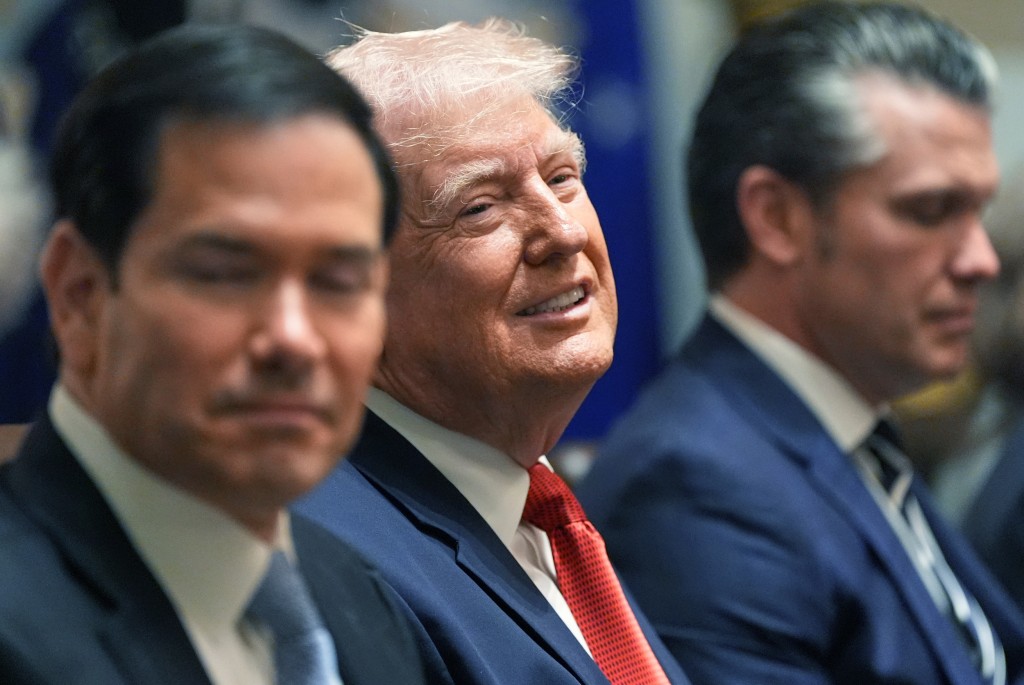 Six-Week DHS Shutdown Reaches Breaking Point as TSA Absences Hit Record and Trump Orders Emergency Paychecks