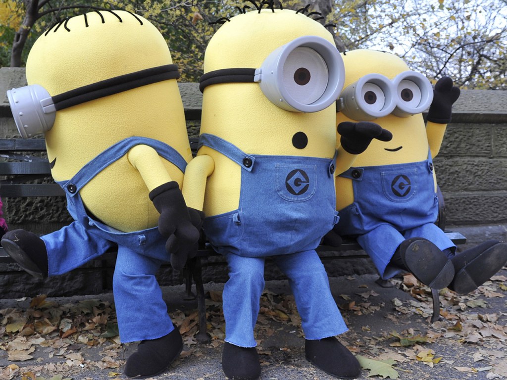 Despicable Me Minion  Minions, Minion halloween, Cartoon mascot costumes