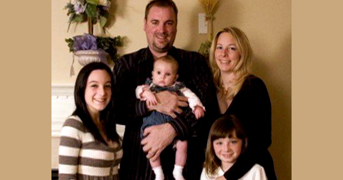 Runaway Mom Runaway mom goes back to Pa. to face charges