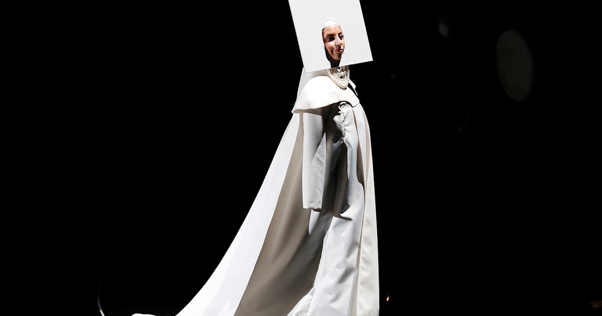 Shemale Toon Lady Gaga - Fashion gone Gaga