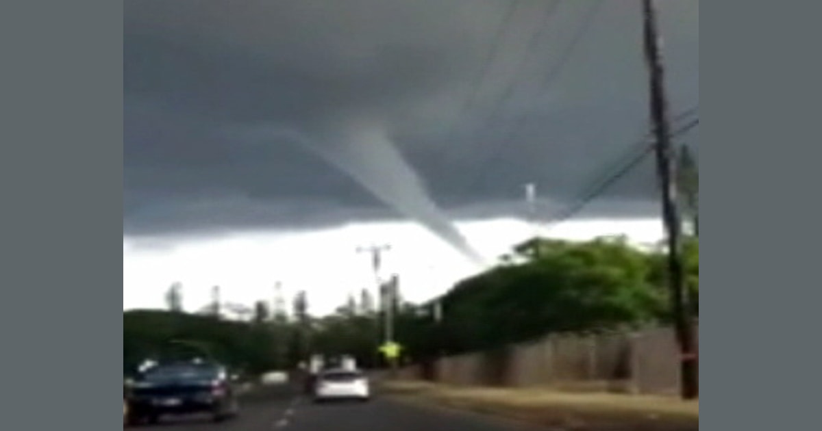 Funnel cloud spins over Hawaii