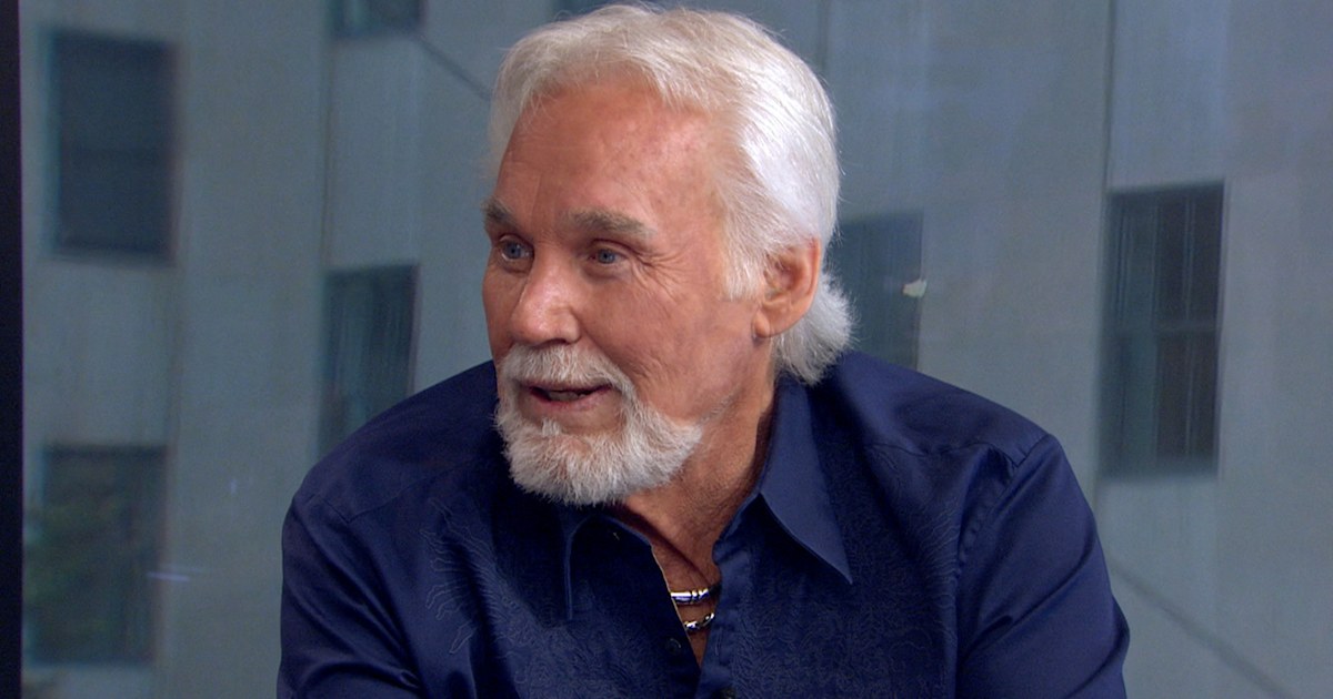 Kenny Rogers on Dolly Parton: ‘We just flirted’