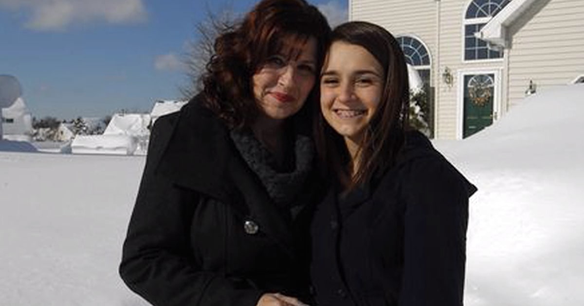 Buffalo woman rescued from car after being trapped for 13 hours