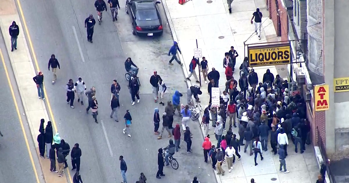 Baltimore officials under fire for riot response