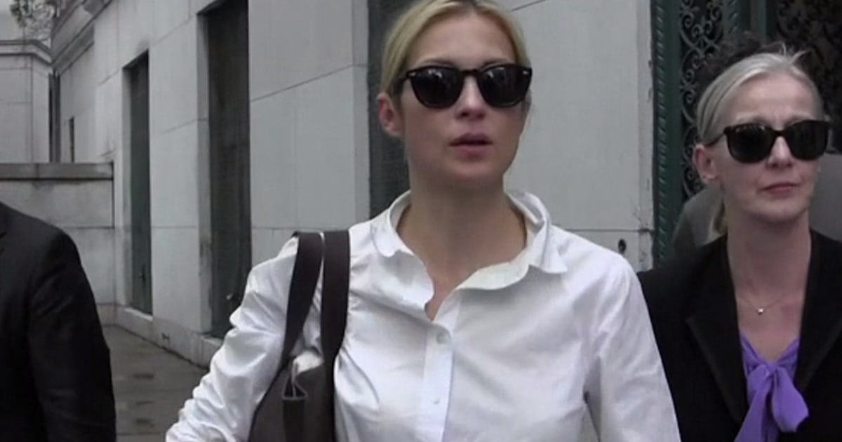 Kelly Rutherford accuses judge of ‘cruel act’ against her children