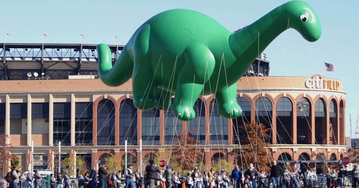 Balloon handlers practice for Macy’s Thanksgiving Day Parade