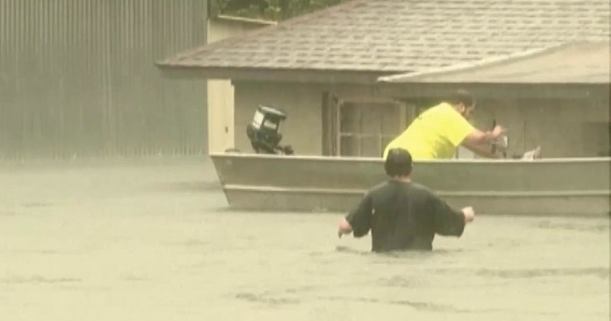 Louisiana flooding: At least 1 dead, dozens stranded in their homes
