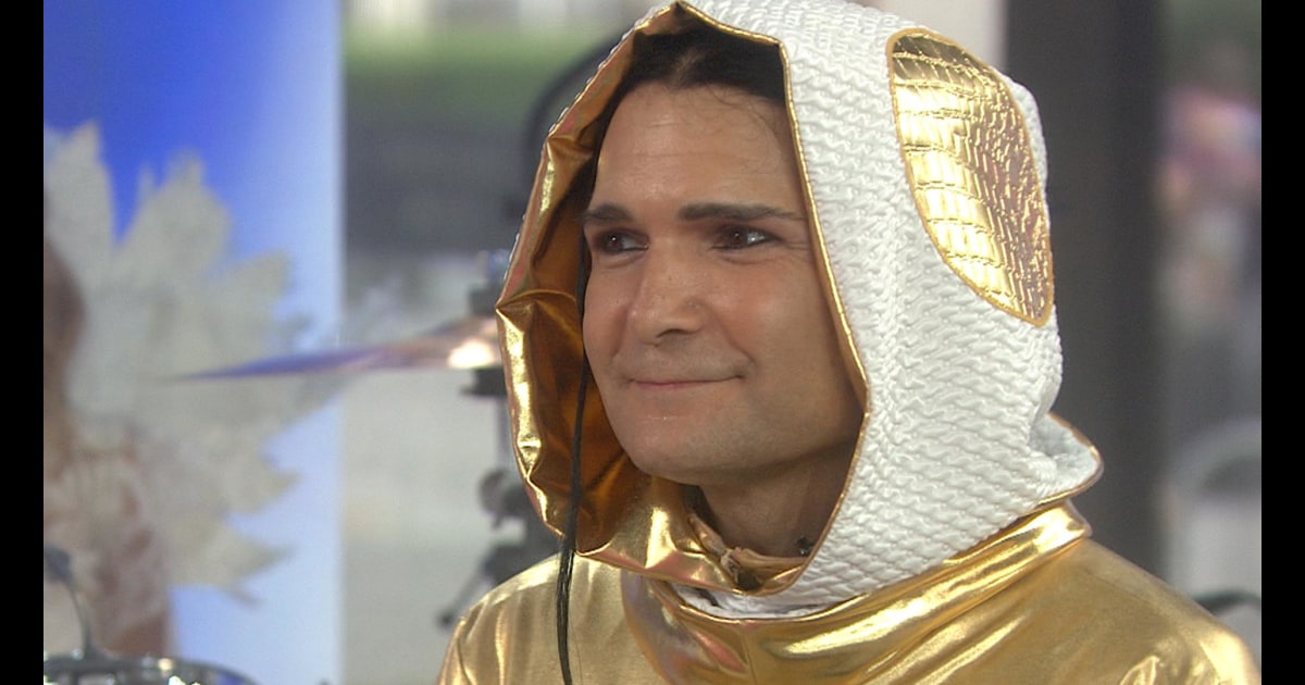 Corey Feldman returns to TODAY, defends viral ‘Go 4 It’ performance