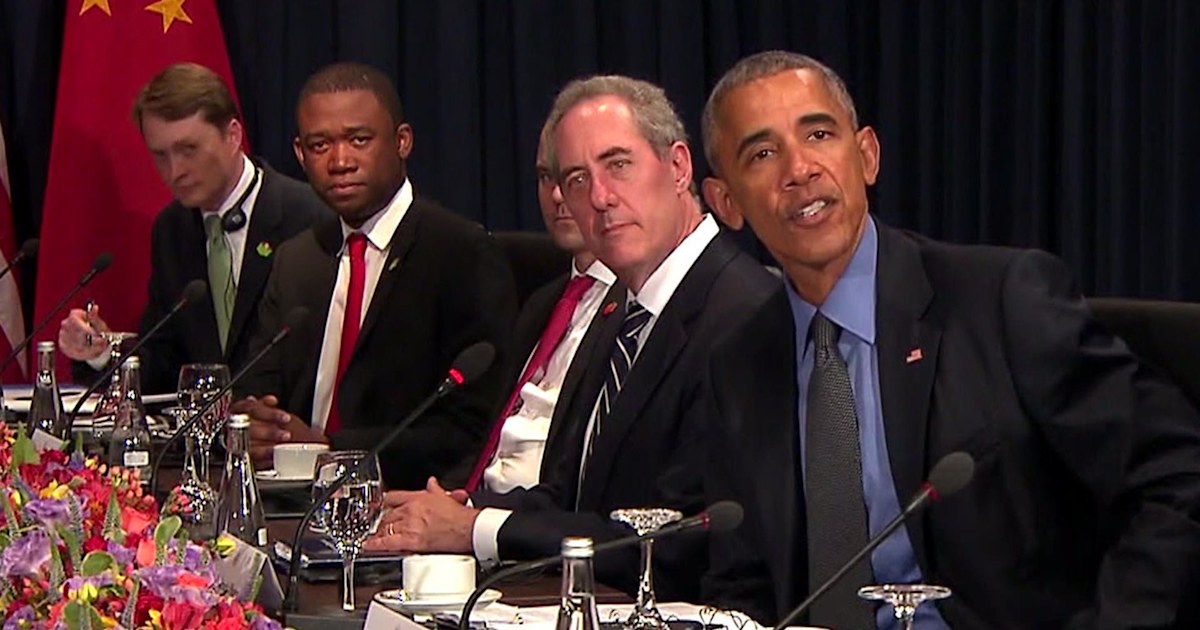 Obama urges world leaders not to jump to conclusions about Donald Trump