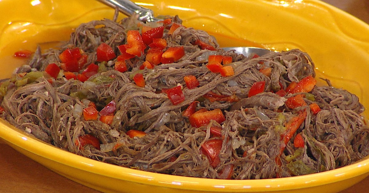 Pulled flank steak in red wine sauce Make it in your pressure cooker