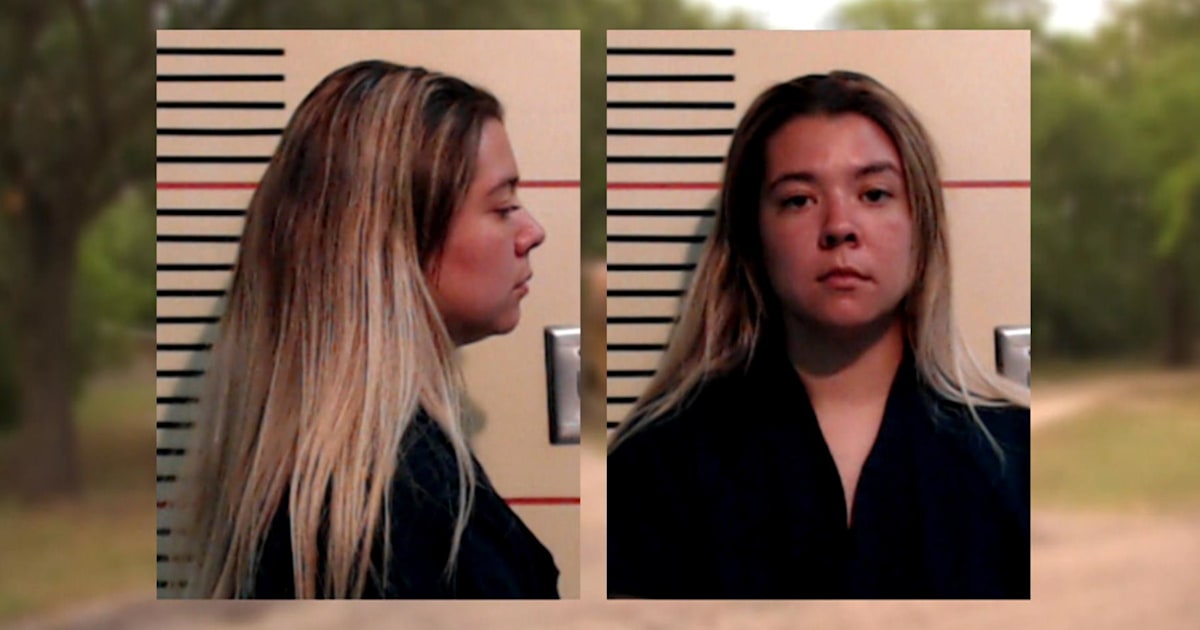 Mother arrested after leaving 2 toddlers to die in hot car