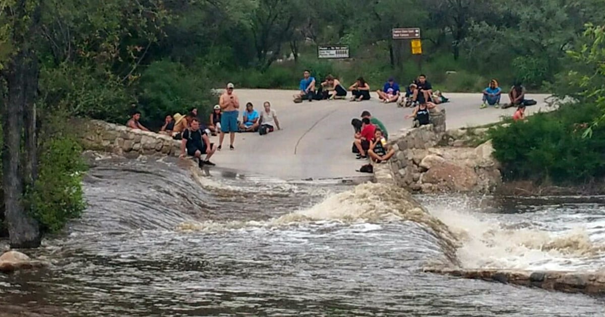 More hikers rescued after being stranded by flash flooding in Arizona