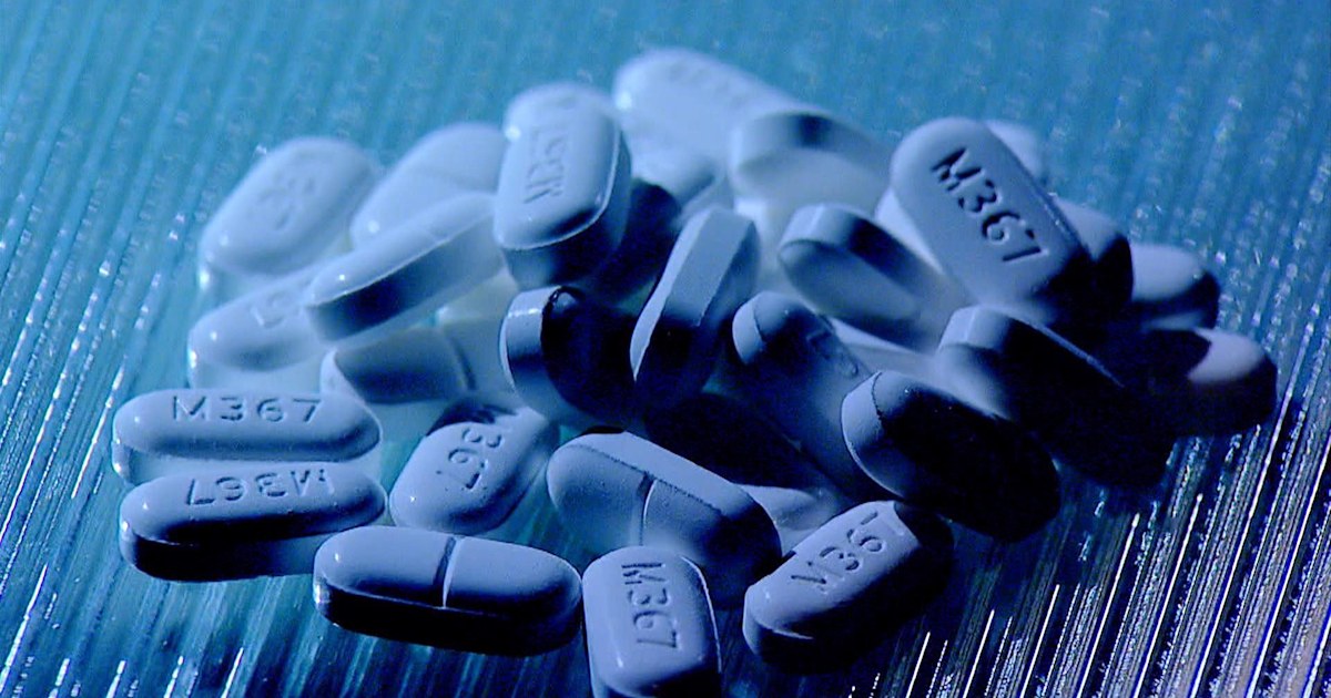 Amazon may sell prescription drugs online