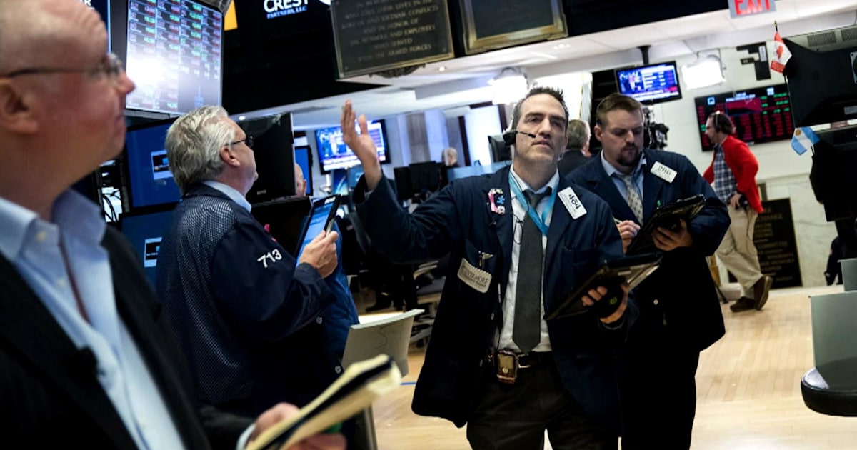 Dow drops 666 points, ending worst week in 2 years