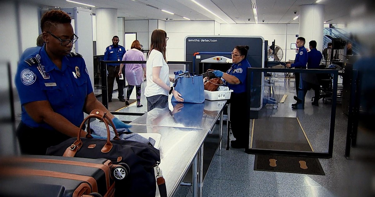 Why hundreds of unpaid TSA workers are calling out sick