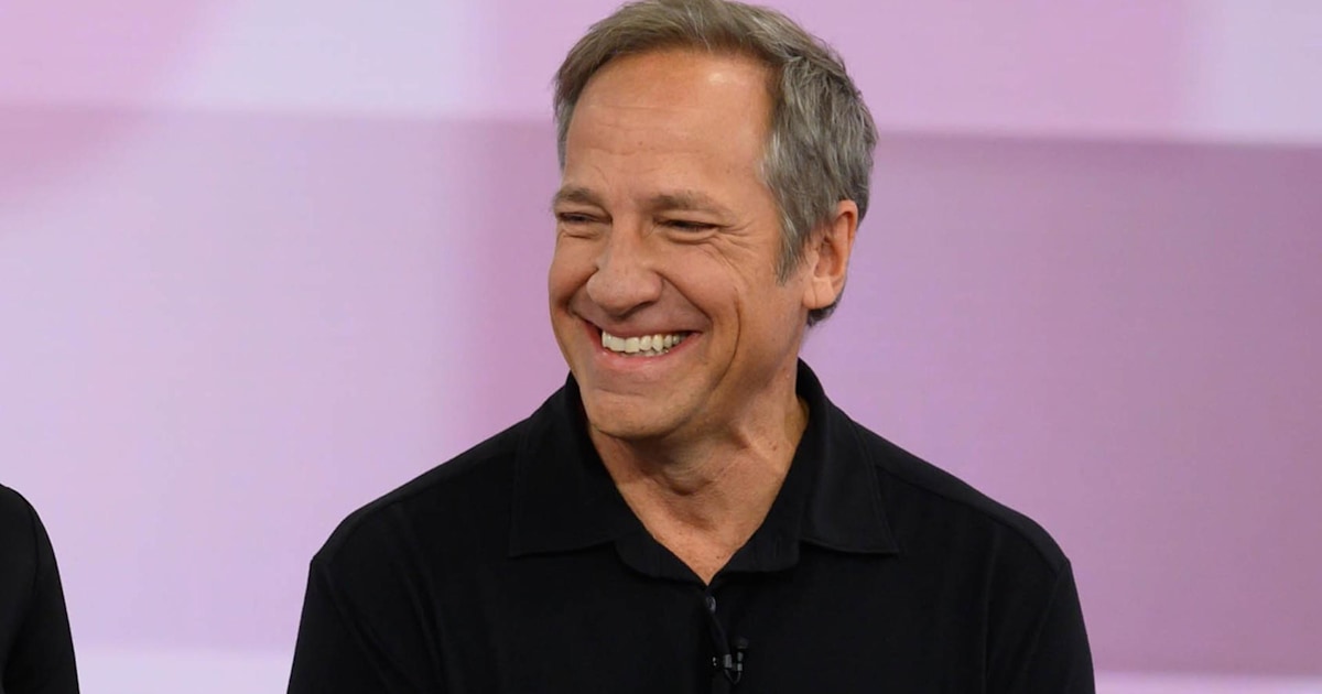 How Mike Rowe’s ‘Returning the Favor’ inspires others to give back