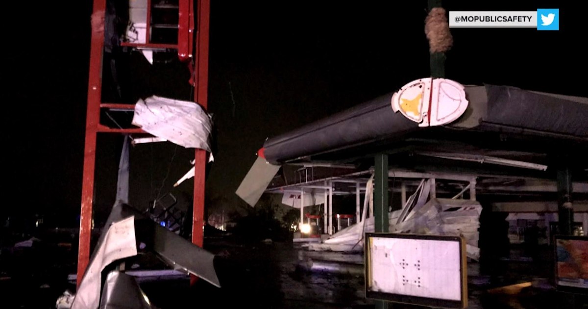 Deadly tornadoes leave path of destruction in Midwest