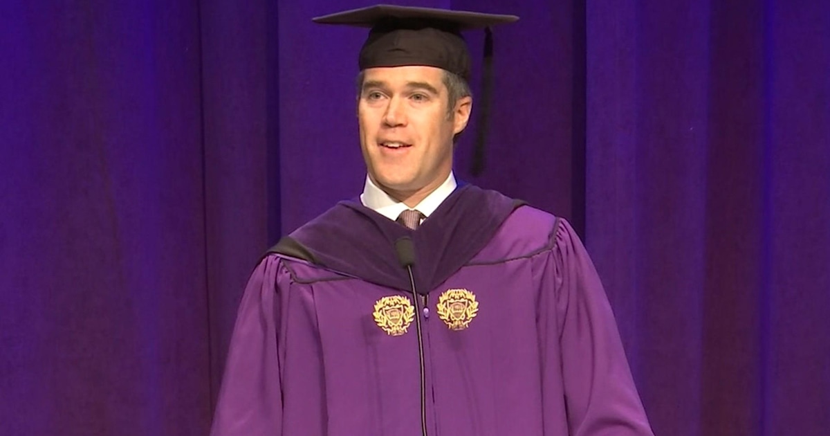 peter-alexander-offers-words-of-advice-during-northwestern-commencement