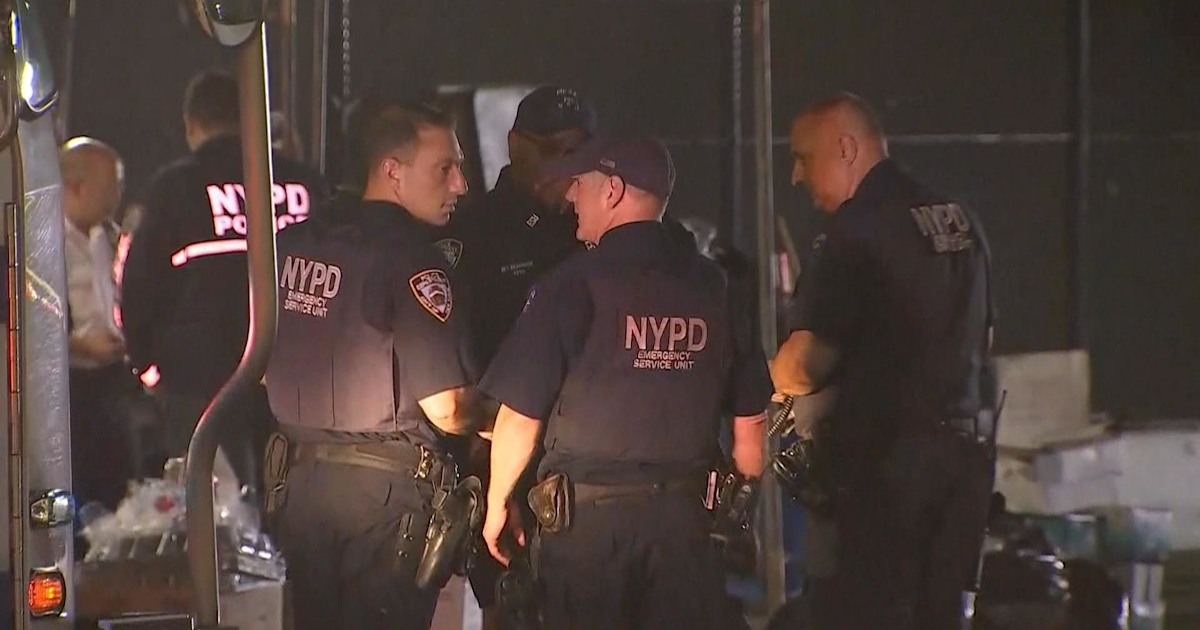 1 dead, 11 injured after shooting in Brooklyn