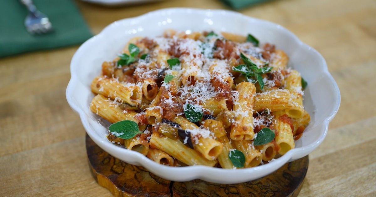 Make Bobby Flay’s eggplant Bolognese