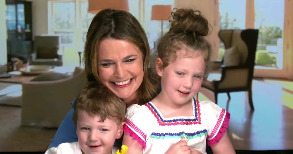 Watch Savannah Guthrie and Hoda Kotb get sweet Mother’s Day surprises(01)