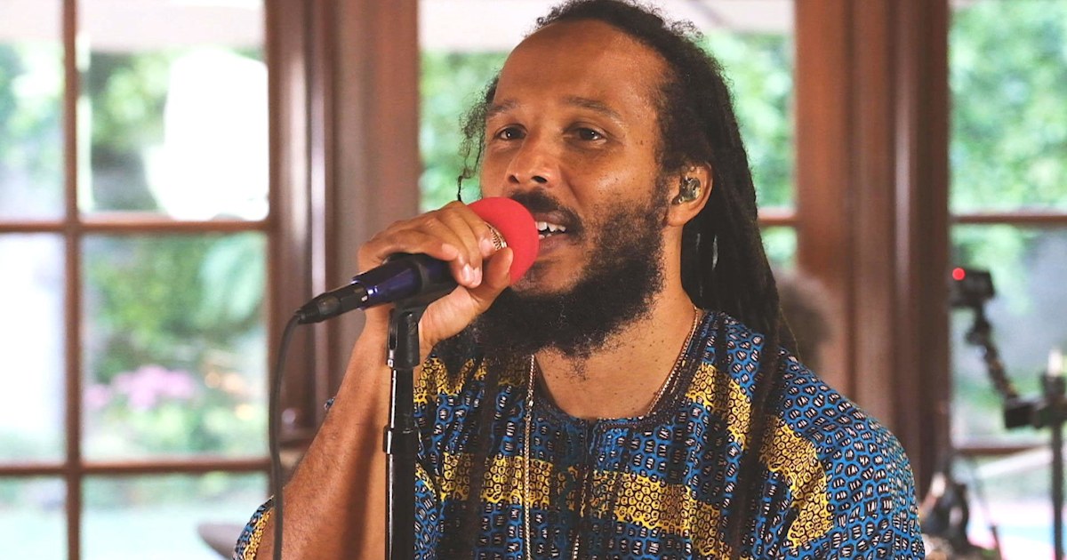 Ziggy Marley and Ben Harper perform ‘Play With Sky’