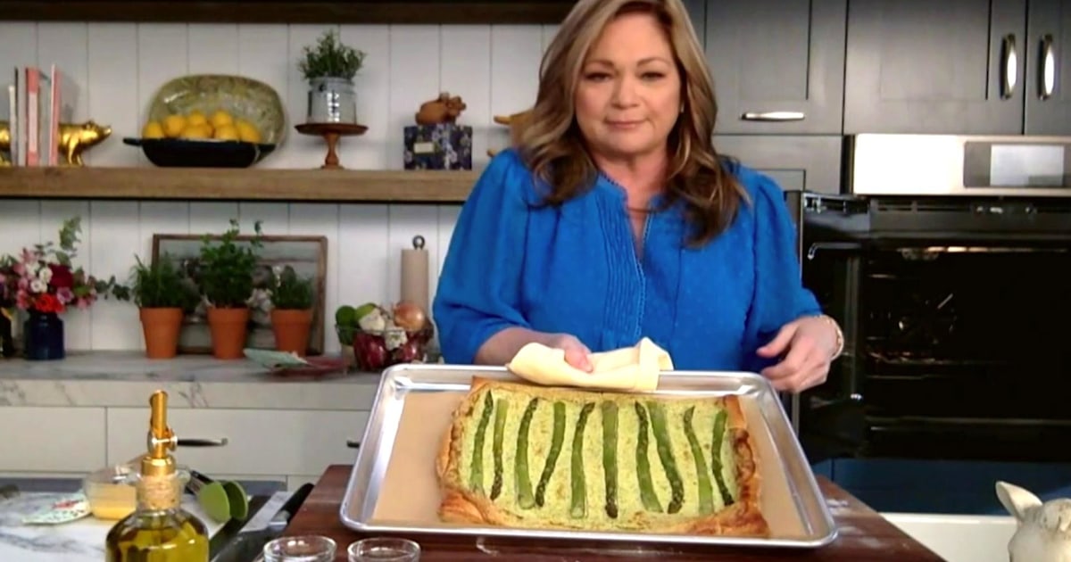 Make Valerie Bertinelli’s asparagus and goat cheese tart