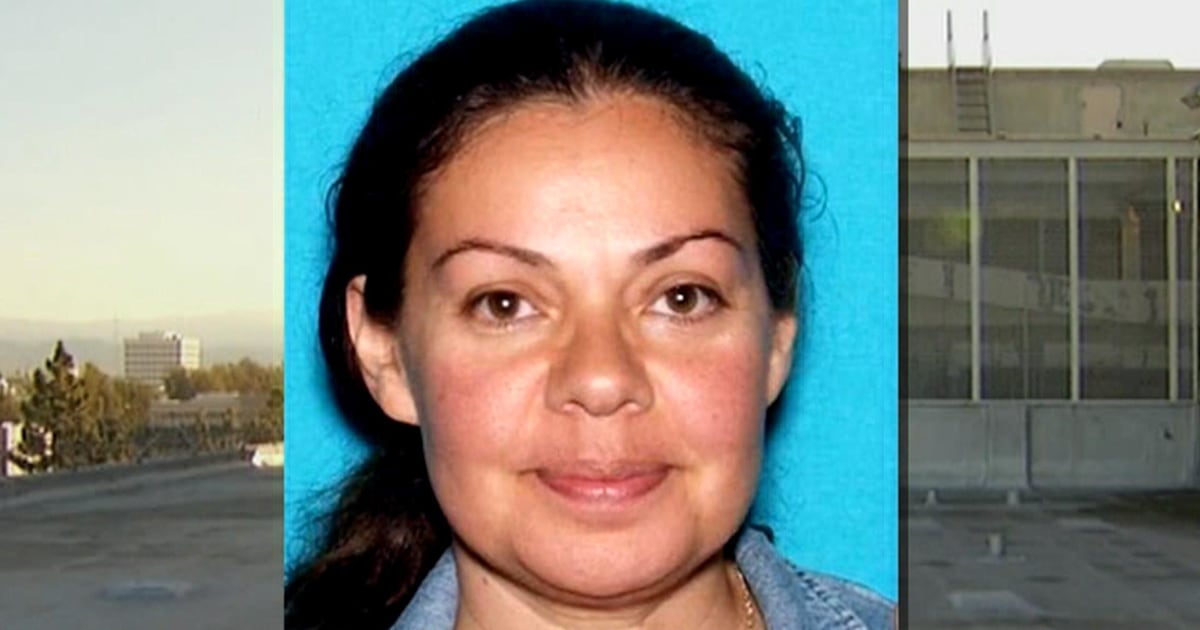 Teacher at California jail arrested after inmates' escape