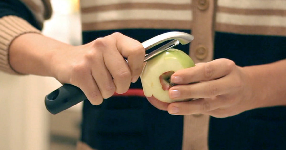How to cut and core and apple (without an apple corer)