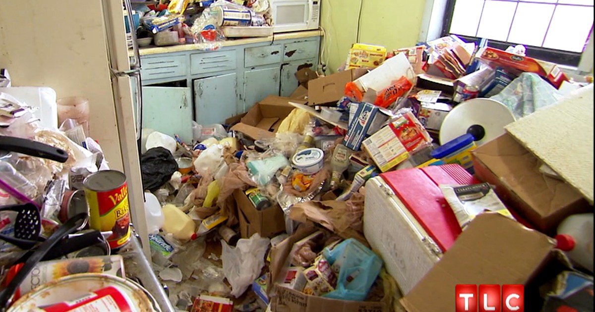 'Hoarding Buried Alive' couple driven apart by trash