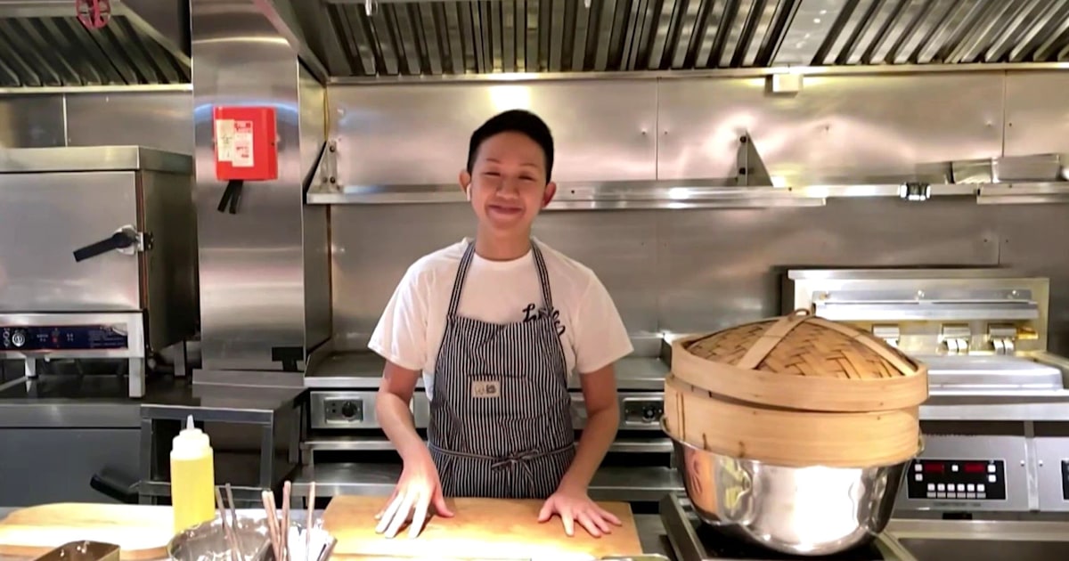 How to use a bamboo steamer to make scallops - The Today Show